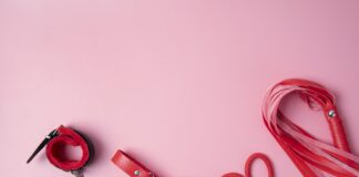 How to Use a Strap-On Dildo (Beginner’s Guide) How to Use a Strap-On Dildo