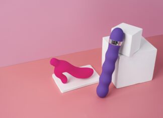 Strap-On Dildo Guide: How to Use a Strap-On Dildo Strap On Dildo Guide